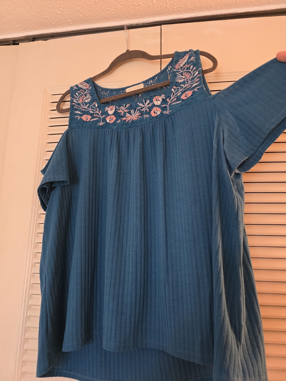 Cold-Shoulder Embroidered Women's Blouse in Teal Blue